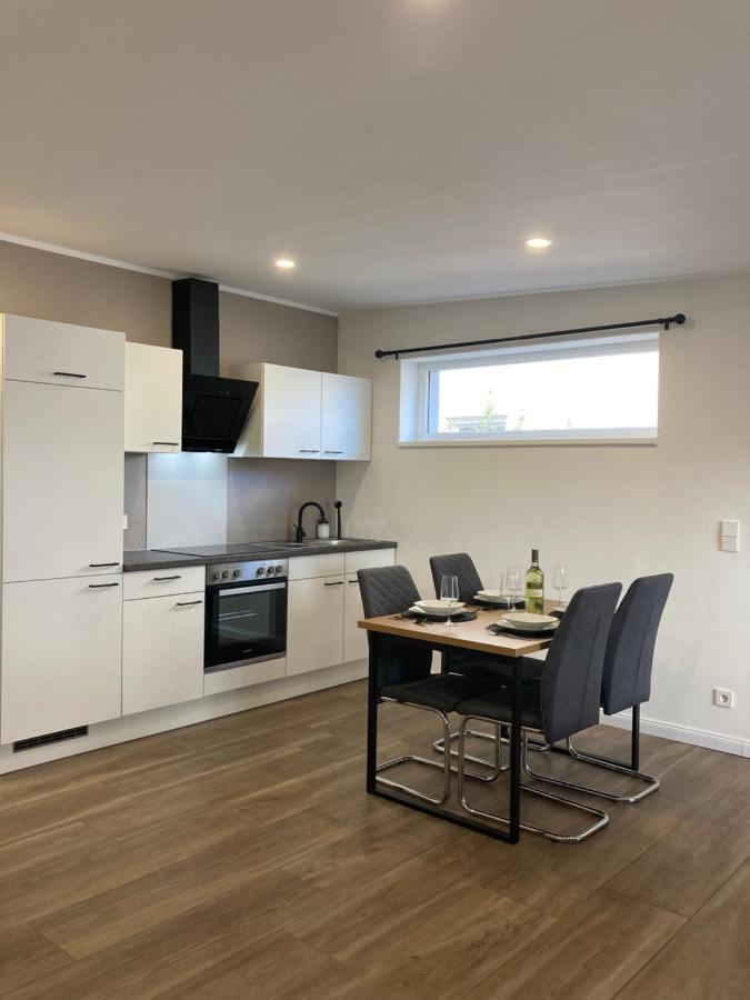Moderne Ferienwohnung Mit Balkon Herxheim Buitenkant foto